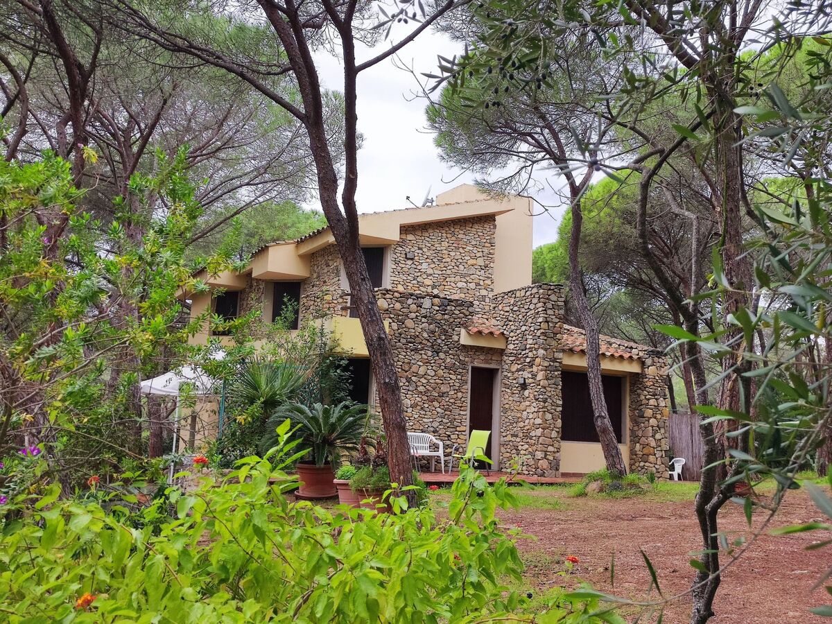 Villa Giancarla à Chia : maison 6 pers., plage à 200 m - Photo 4