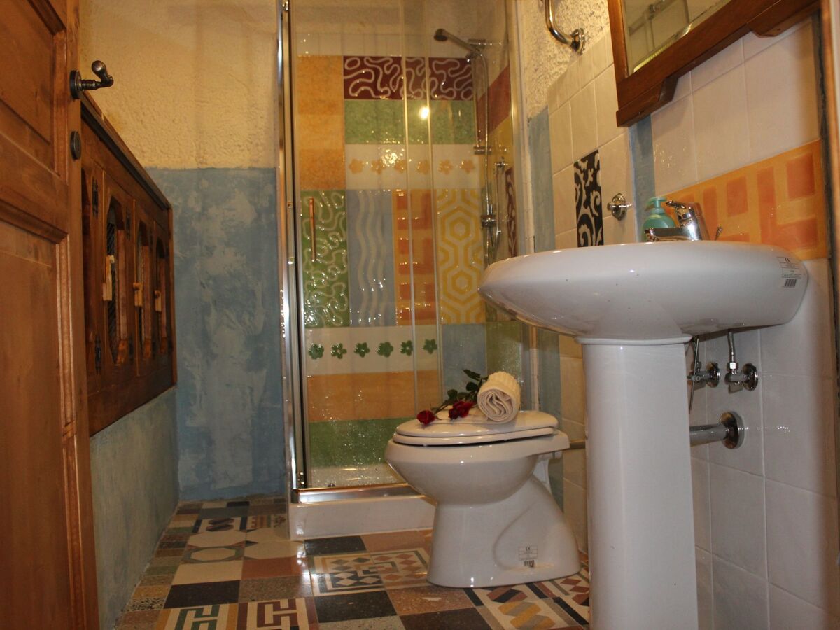 Chalet romantique avec jacuzzi près d'Alghero - Photo 5