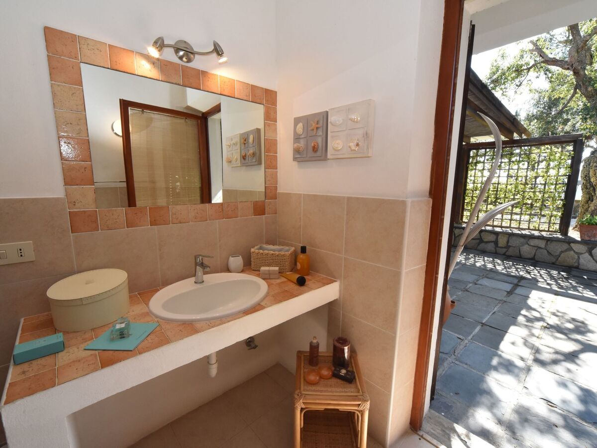 Villa EnriMar – Maison avec piscine et court de tennis à Capoliveri - Photo 16