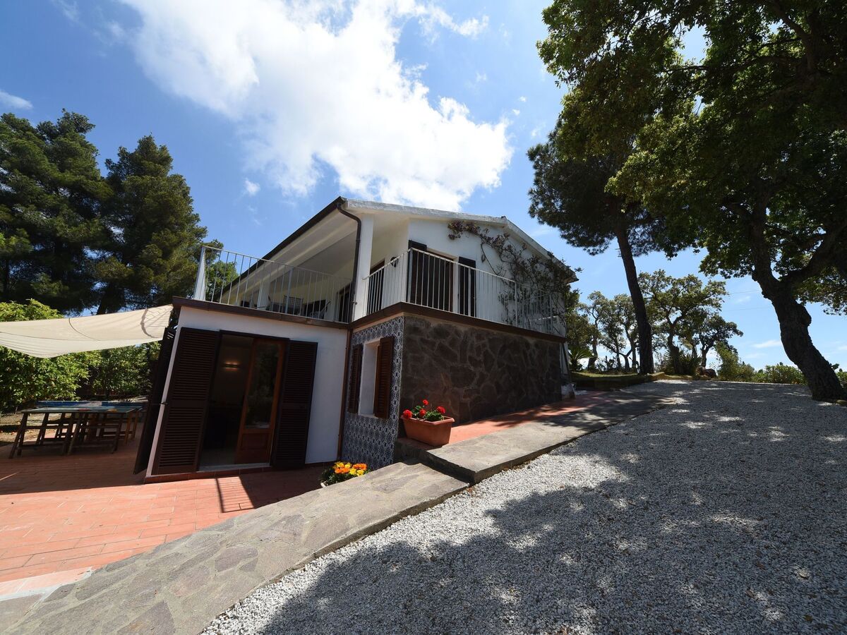 Villa EnriMar – Maison avec piscine et court de tennis à Capoliveri - Photo 18
