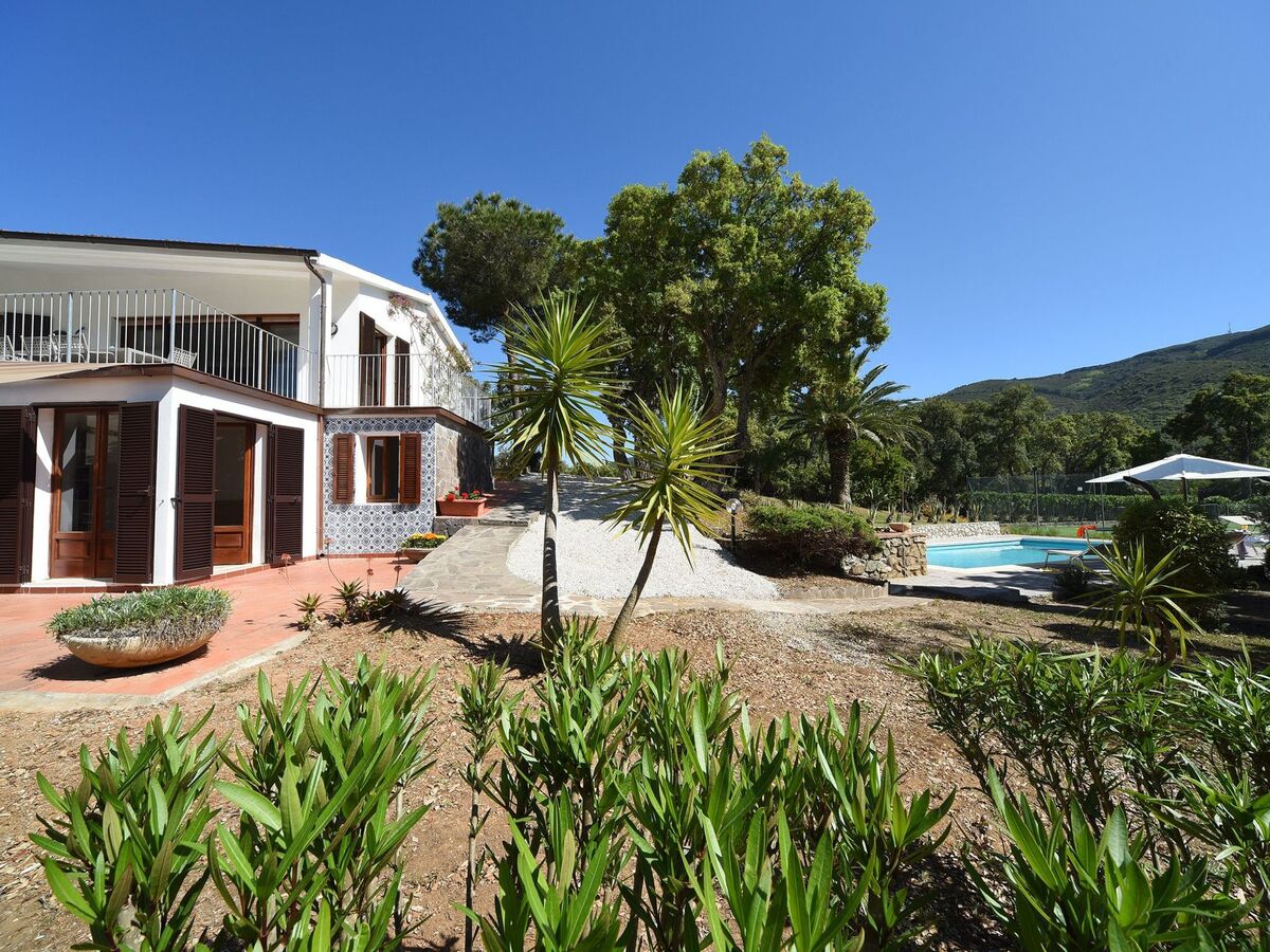 Villa EnriMar – Maison avec piscine et court de tennis à Capoliveri - Photo 19
