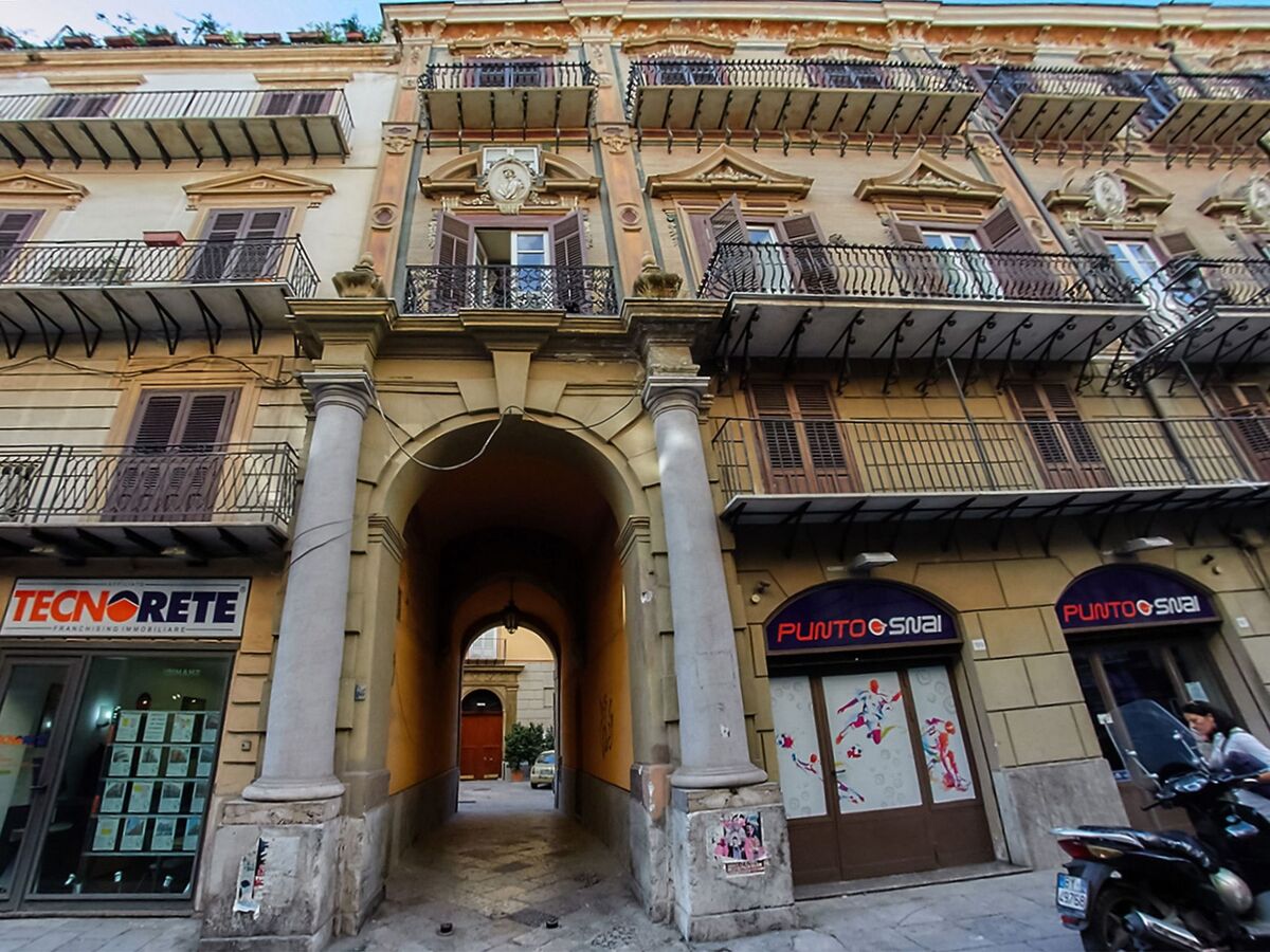 Appartement avec balcon au cœur de Palerme UNESCO - Photo 26