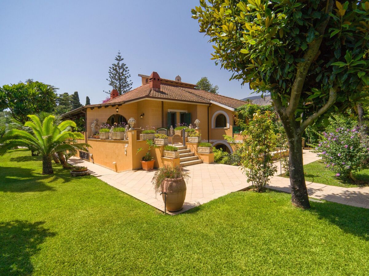 Villa Mamma Maria Ela - Palermo, 4 ch, piscine - Photo 7