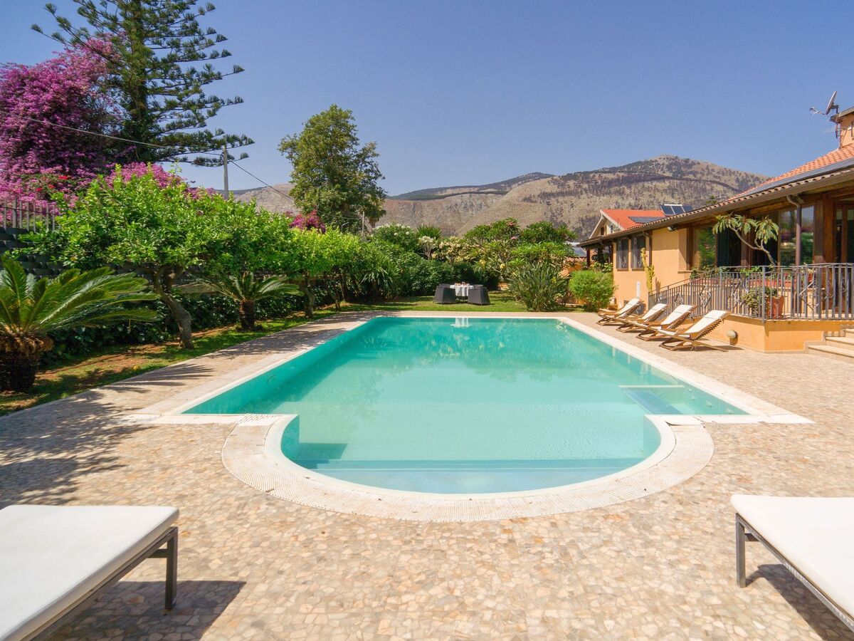 Villa Mamma Maria Ela - Palermo, 4 ch, piscine - Photo 8
