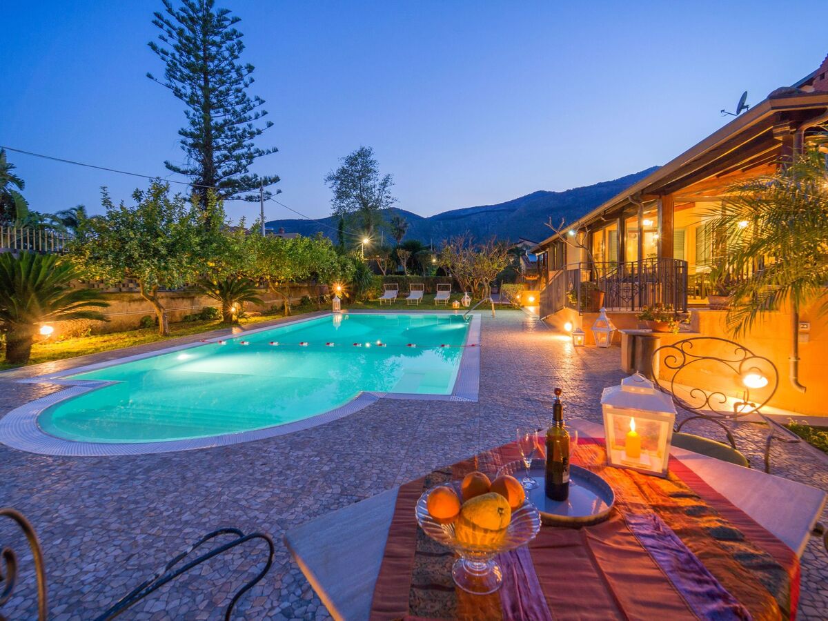 Villa Mamma Maria Ela - Palermo, 4 ch, piscine - Photo 48