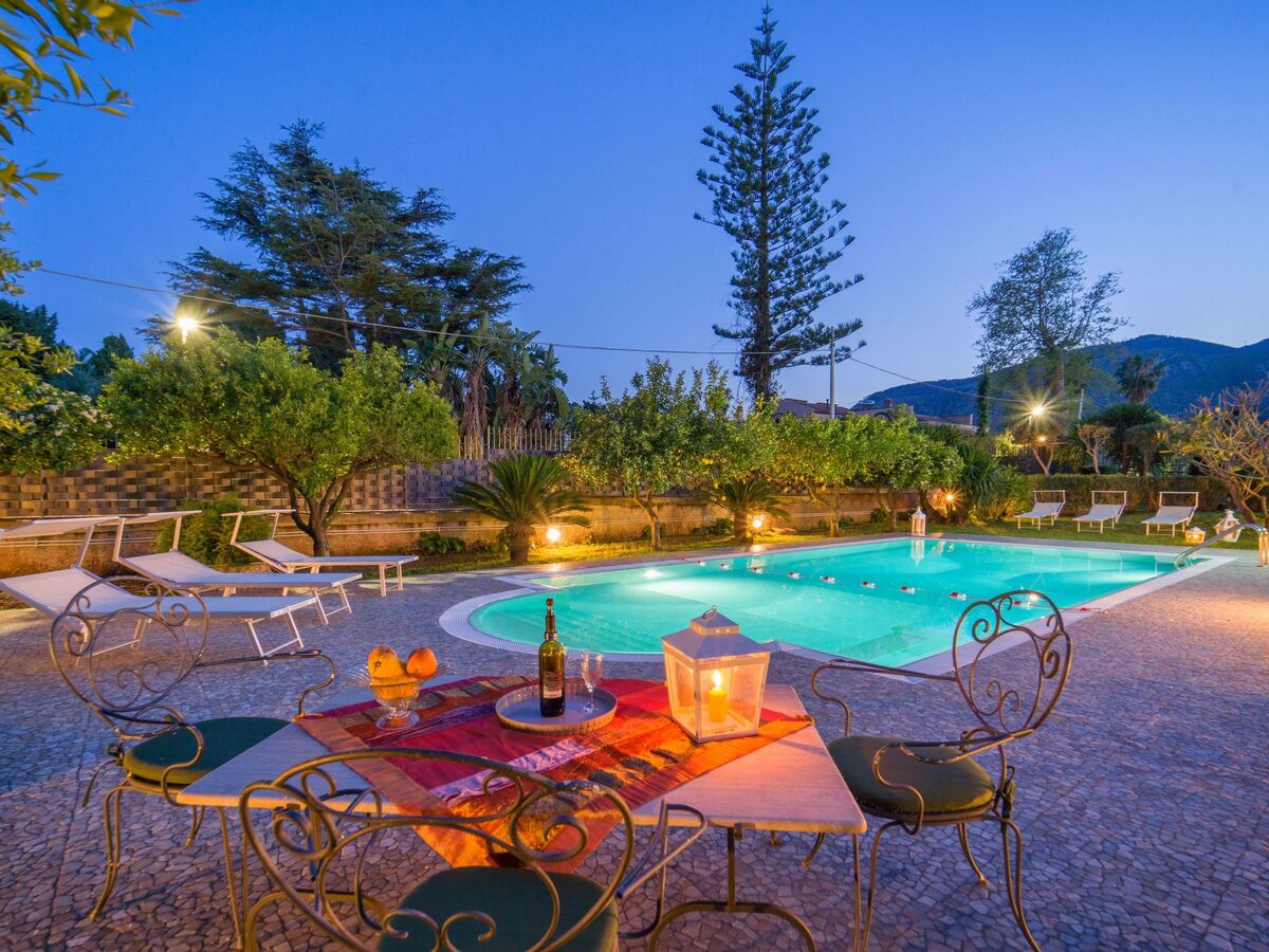 Villa Mamma Maria Ela - Palermo, 4 ch, piscine - Photo 49