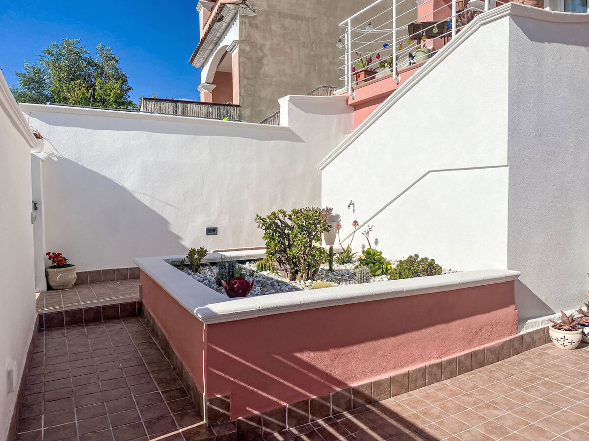 Appartement Magomadas, vue mer à 5 km de la plage - Photo 2