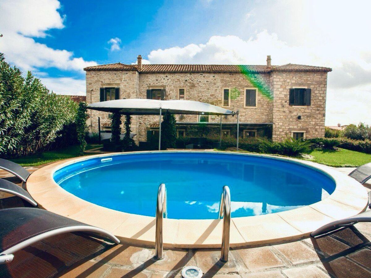 Maison historique 10 pers., piscine privée à Gesturi - Photo 1