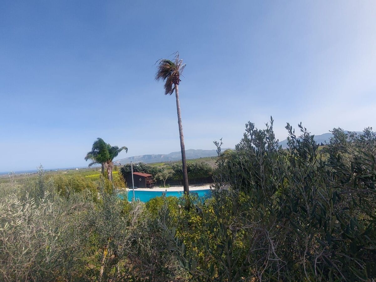 Maison de campagne avec piscine infinity à Partinico - Photo 16