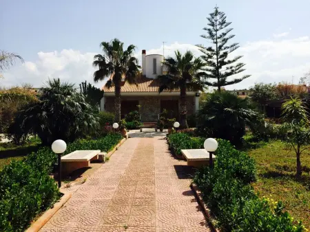 Villa Gina : appartement 10 pers., terrasse mer et plage privée : photo 3