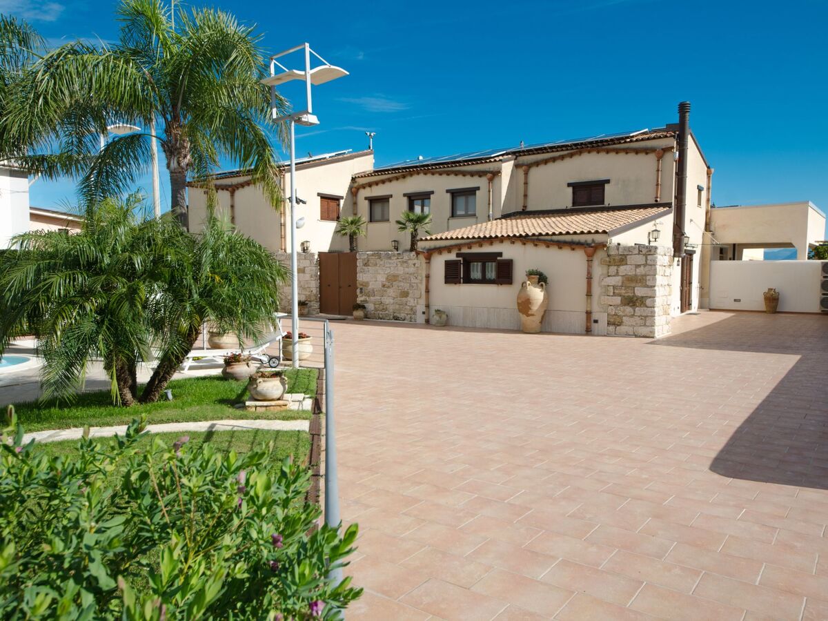 Villa Palme à Alcamo : 14 personnes, piscine privée - Photo 2