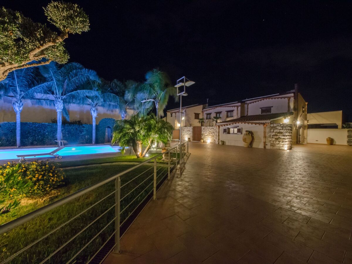 Villa Palme à Alcamo : 14 personnes, piscine privée - Photo 3