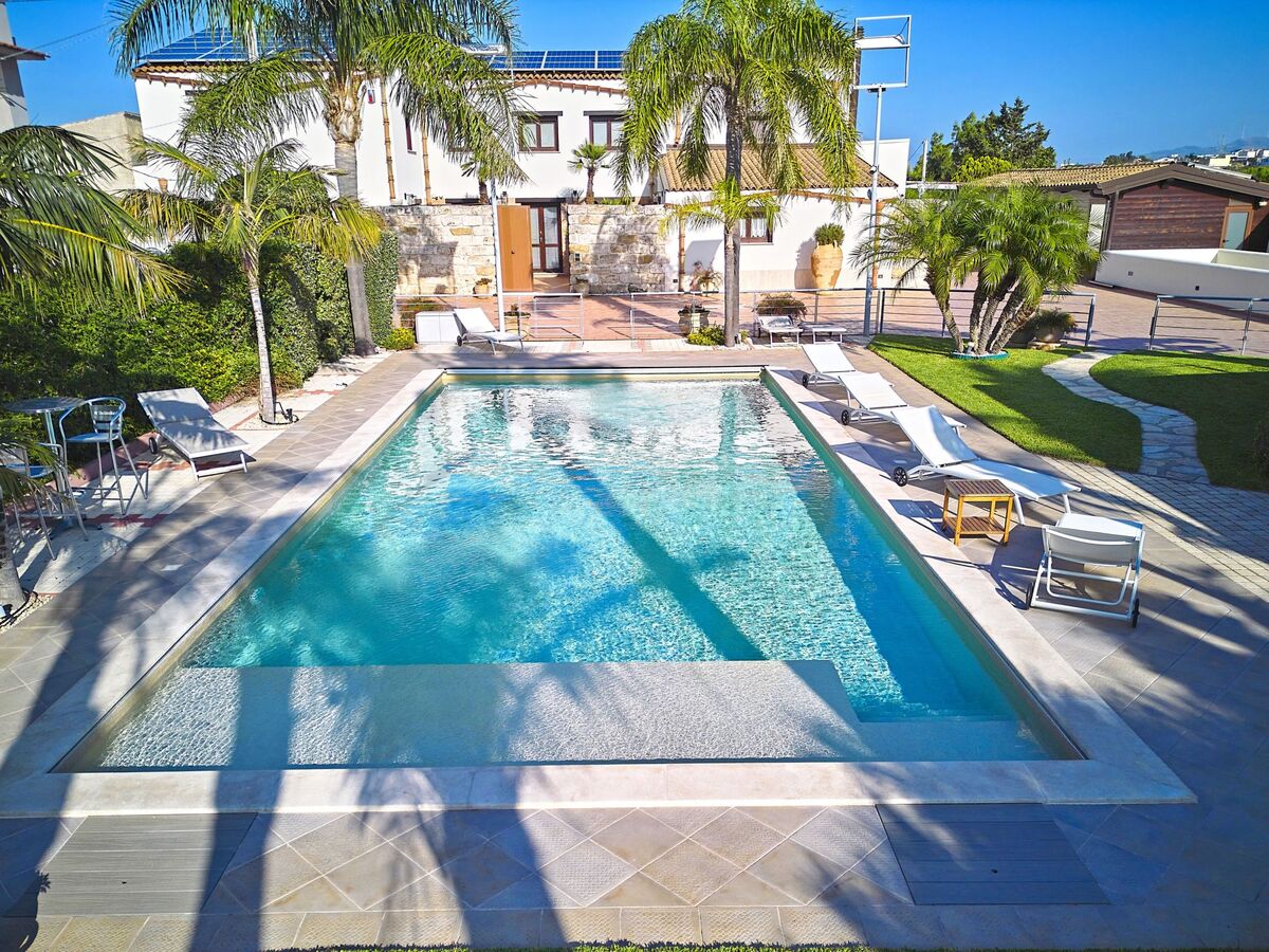 Villa Palme à Alcamo : 14 personnes, piscine privée - Photo 4