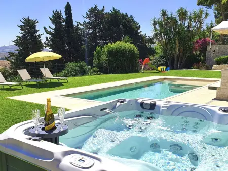 Villa Tommaso Maruggi, 4 chambres, piscine et jacuzzi à Alcamo : photo 18