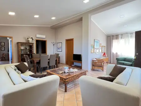 Location maison à Castellammare del Golfo, Bouganvillae mit Pool