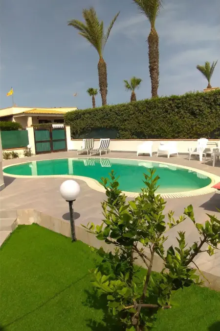 Die Perle Siziliens  mit Salz-Infiltrationspool, Maison 6 personnes à Campobello di Mazara - Photo 4