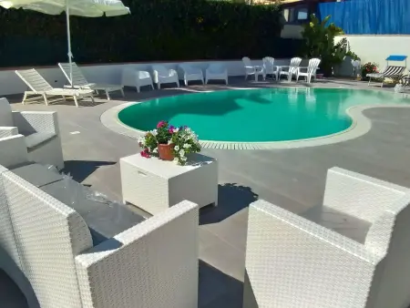 Die Perle Siziliens  mit Salz-Infiltrationspool, Maison 6 personnes à Campobello di Mazara - Photo 11