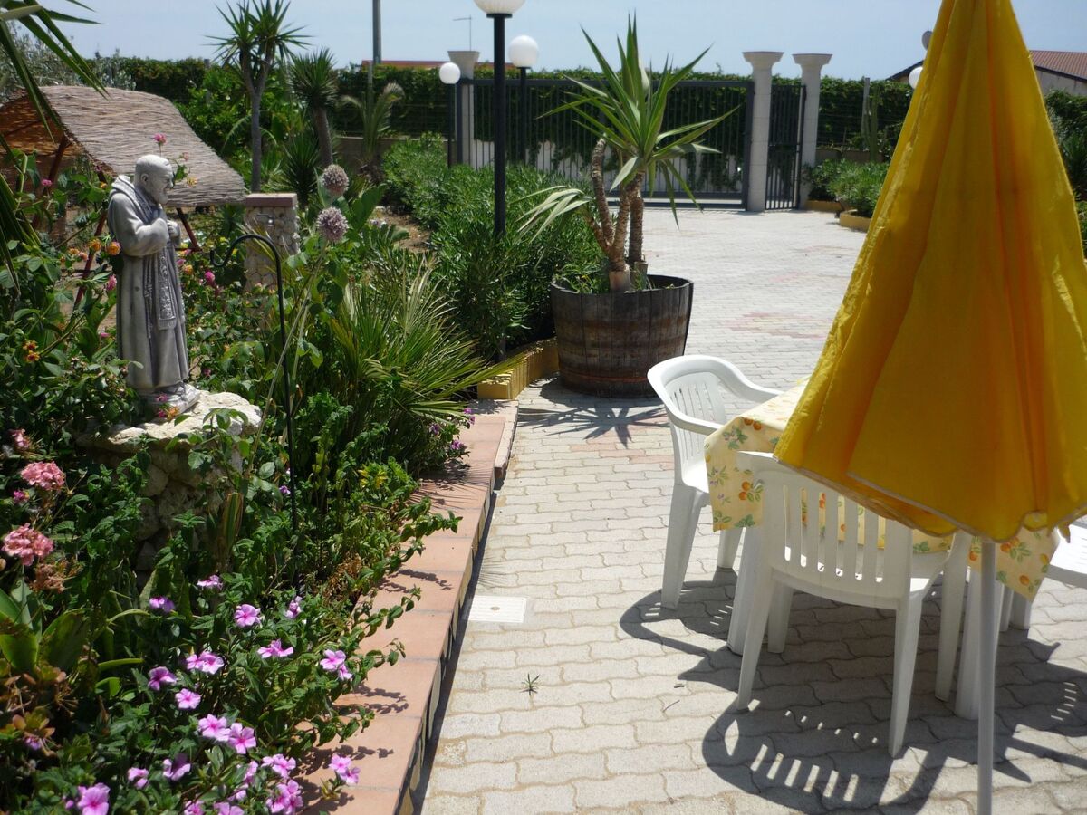 Villa à Licata avec jardin fruitier, barbecue et vue mer - Photo 22