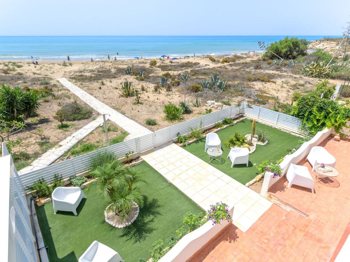 Villa Amelia : maison 8 pers. face à la plage à Marina di Ragusa - Photo 26