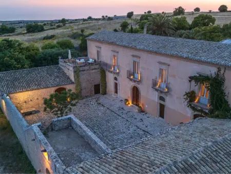 Scifazzo, villa sicilienne du XVIIIe avec piscine : photo 16