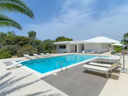 Location maison à Marina di Ragusa, Thalìa, Villa mit Pool in Meeresnähe