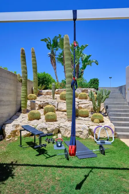 Villa Anthea à Marina di Ragusa, piscine et terrain de foot : photo 14