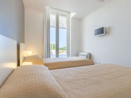 Villa Anthea à Marina di Ragusa, piscine et terrain de foot : photo 20