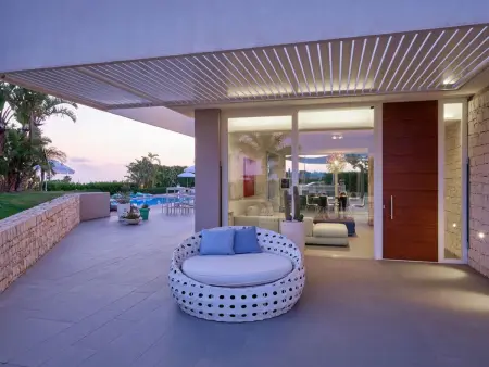 Villa Anthea à Marina di Ragusa, piscine et terrain de foot : photo 43