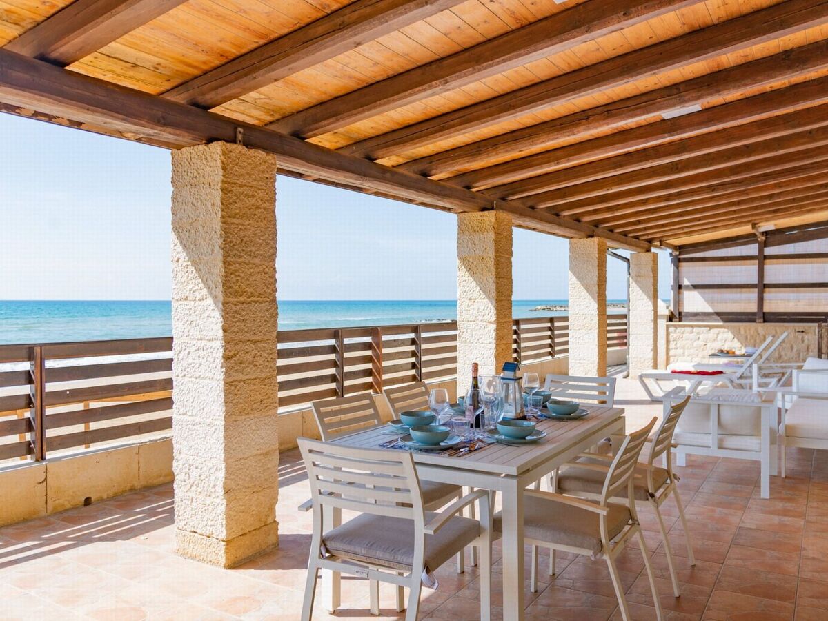 Villa Donnalucata, maison 5 chambres directement sur la plage - Photo 2