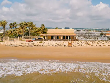 Location maison à Scicli, Komfortable und moderne Villa am Strand