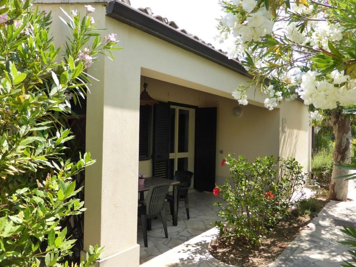 Bungalow La Perla di Sicilia à 30 m de la plage - Photo 1