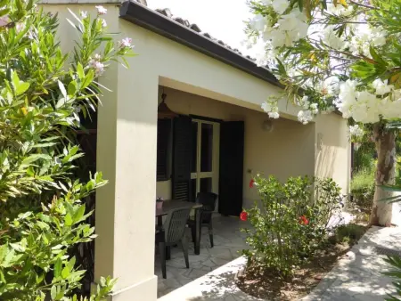 Location maison à Marina di Modica, Schöner zentraler Bungalow direkt am Sandstrand auf Sizilien