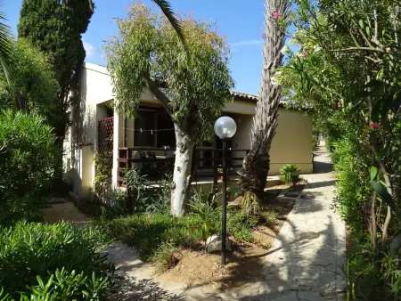 Location maison à Marina di Modica, Schöner zentraler Bungalow direkt am Sandstrand auf Sizilien