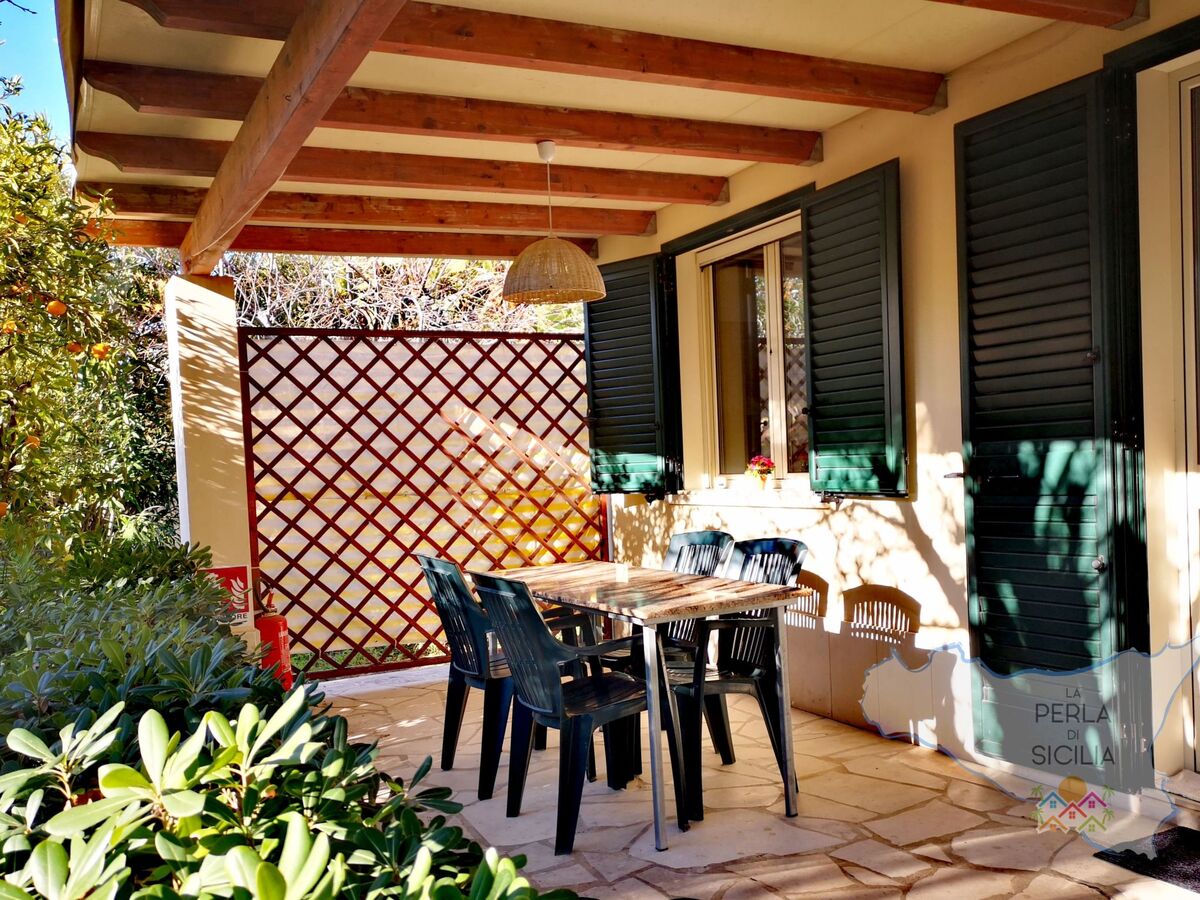 Bungalow La Perla di Sicilia, 30 m de la plage - Photo 17