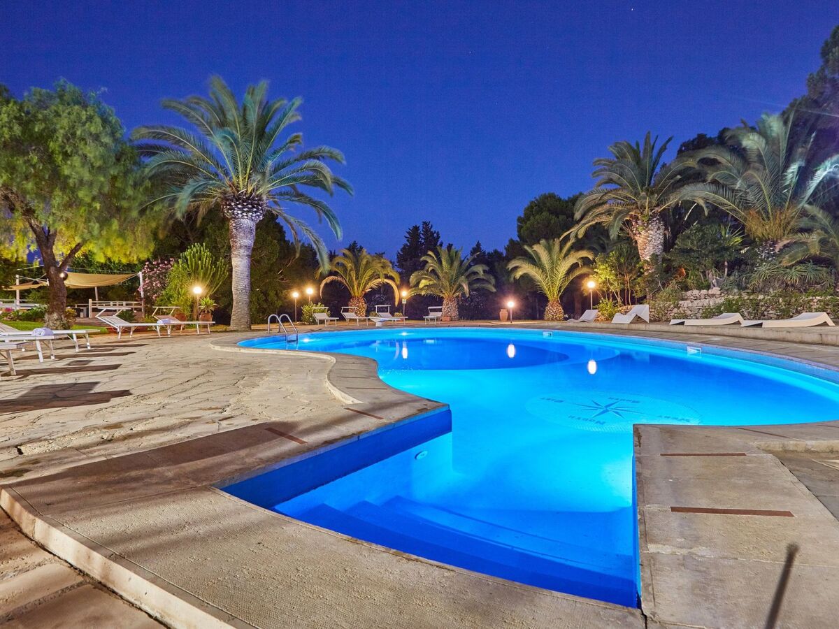 Villa 9 chambres, piscine et parc 15 000 m² à Marina di Modica - Photo 2