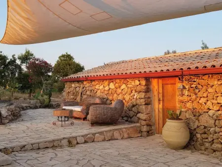 Mirriusa' Ferienhaus mit Jacuzzi, Maison 2 personnes à Calabernardo - Photo 15