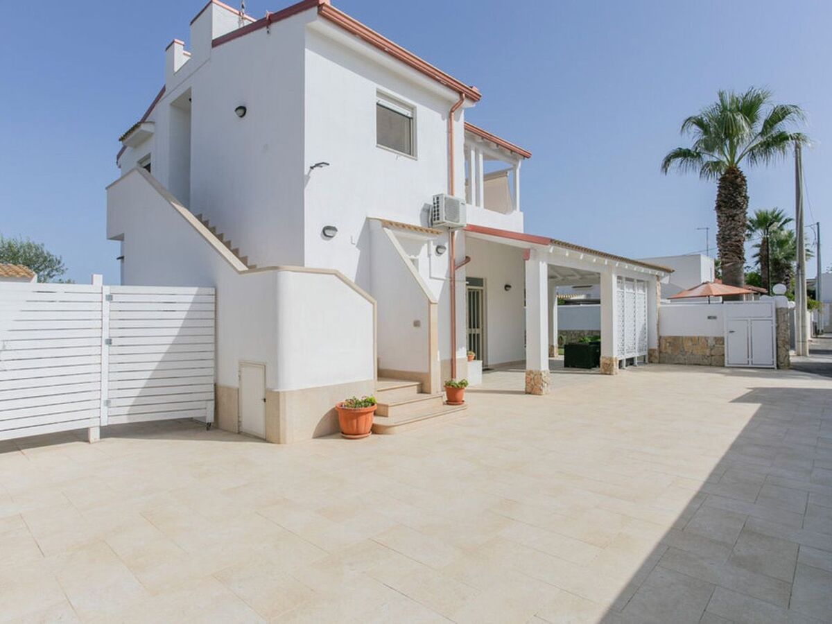 Appartement Villa Cavarra 2, 300m de la plage de Noto - Photo 1