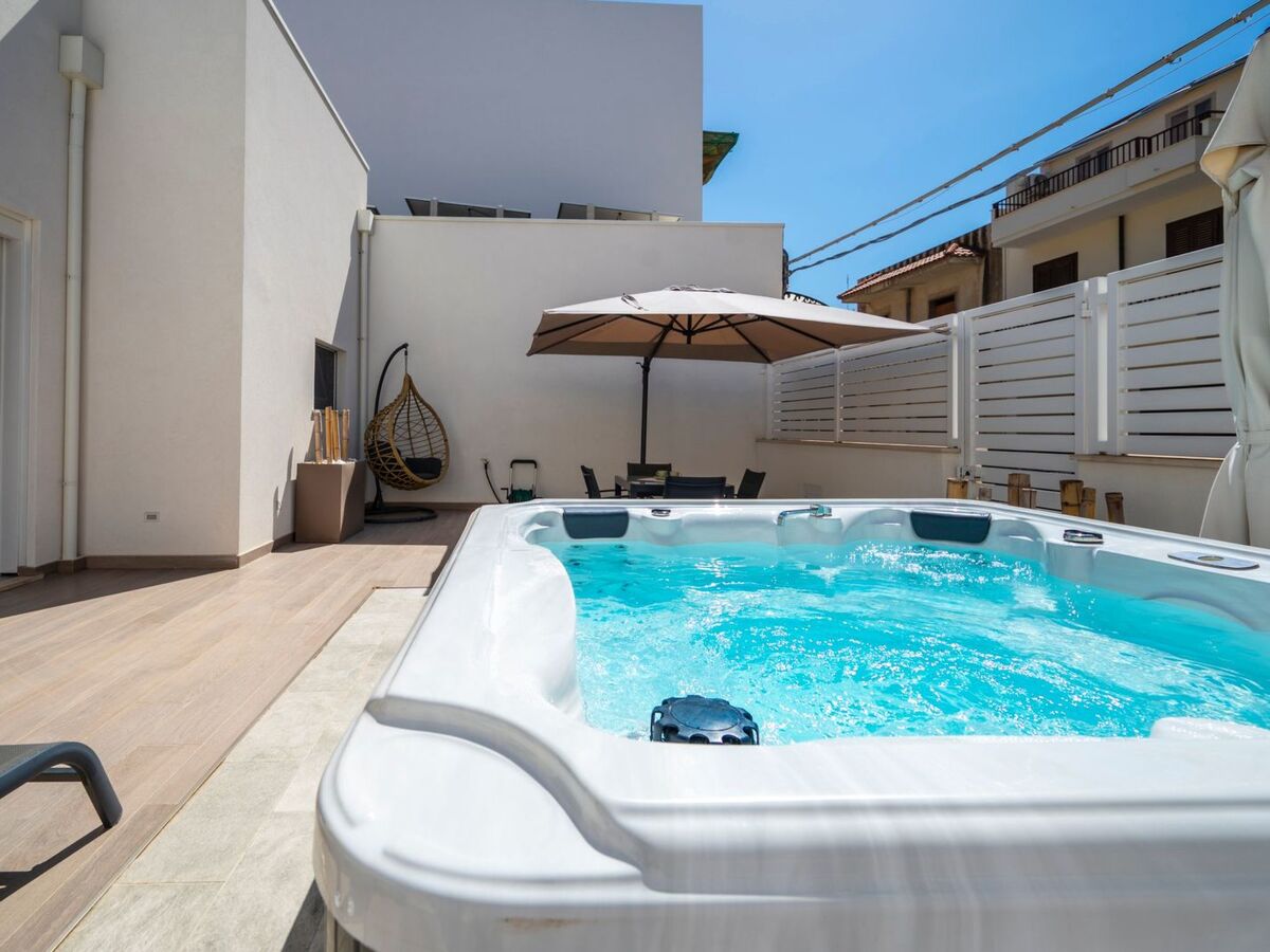Mediterranea Suite, appartement 2 pers. avec jacuzzi à Avola - Photo 1