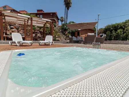 Location maison à Aci Catena, Zyklopenhaus. Erstaunliche Aussicht und privates Mini-Spa