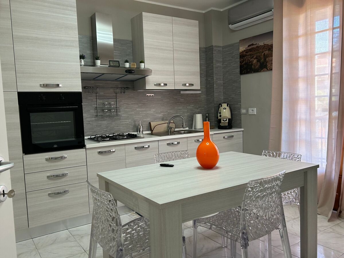 Appartement Aci Castello, terrasse et plage à 1,7 km - Photo 1