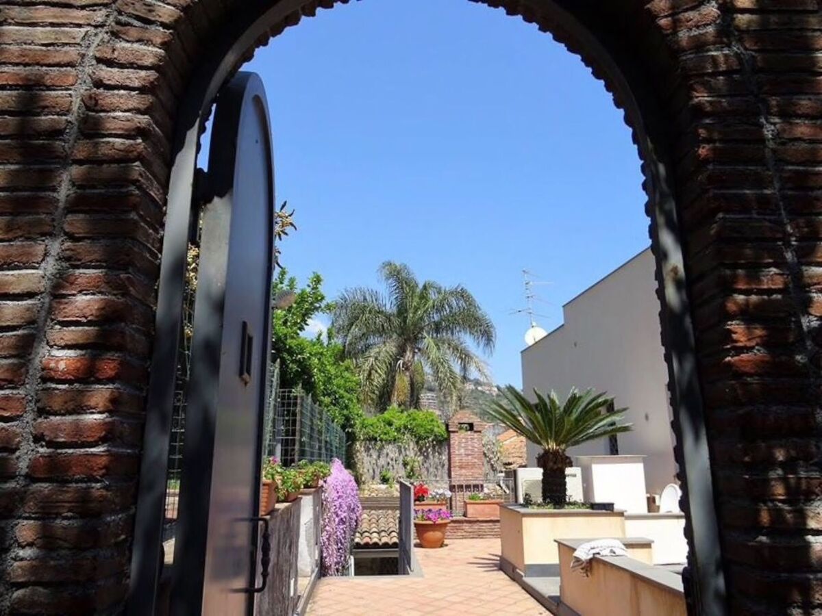 Villa bord de mer Acireale, 5000 m² et accès direct à la plage - Photo 6