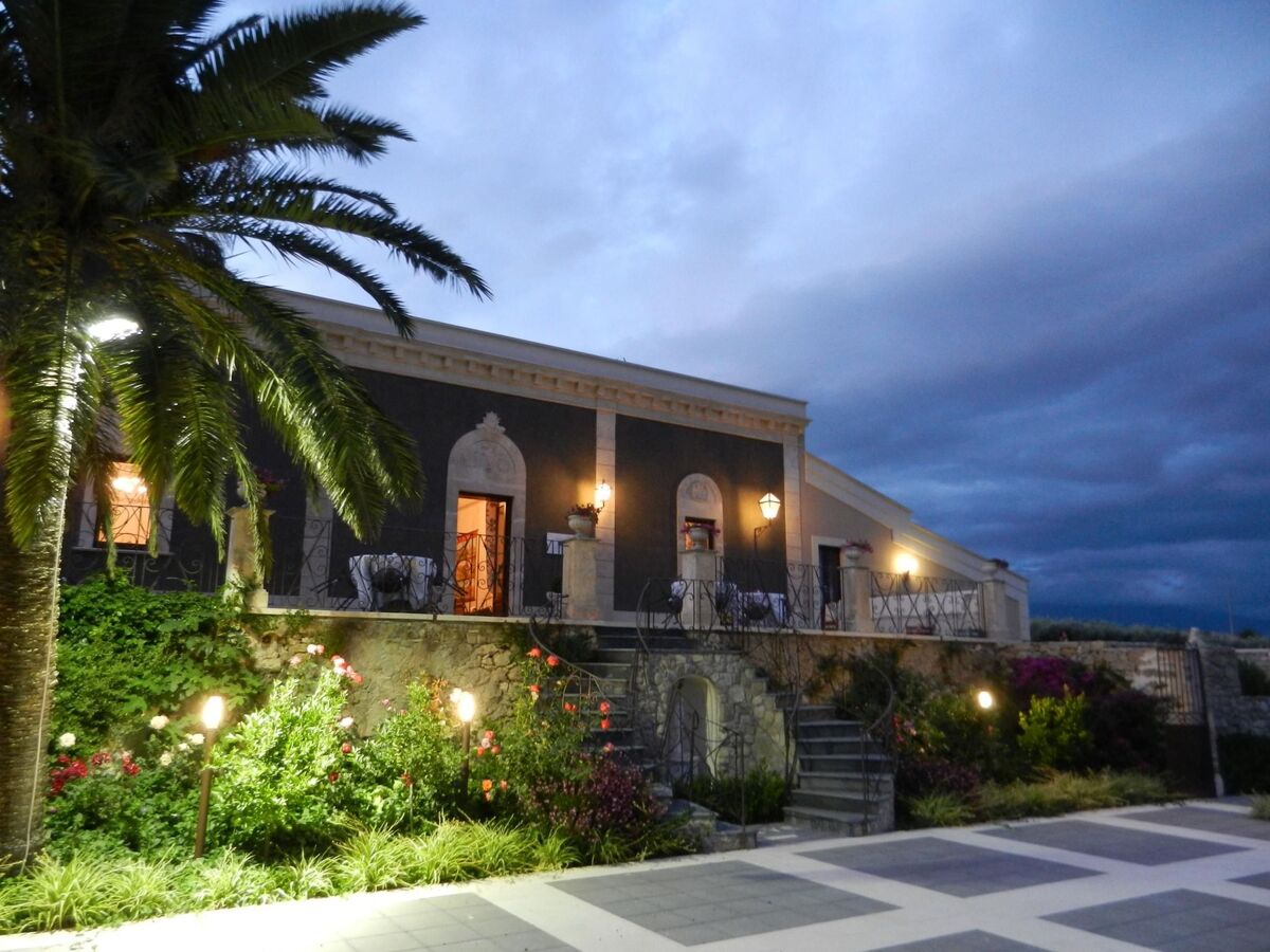 Villa La Vecchia Dimora - Maison 12 pers., piscine et vue Etna - Photo 4