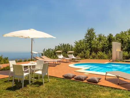 Location maison à Mascali, Villa Le Vignoble in Montargano