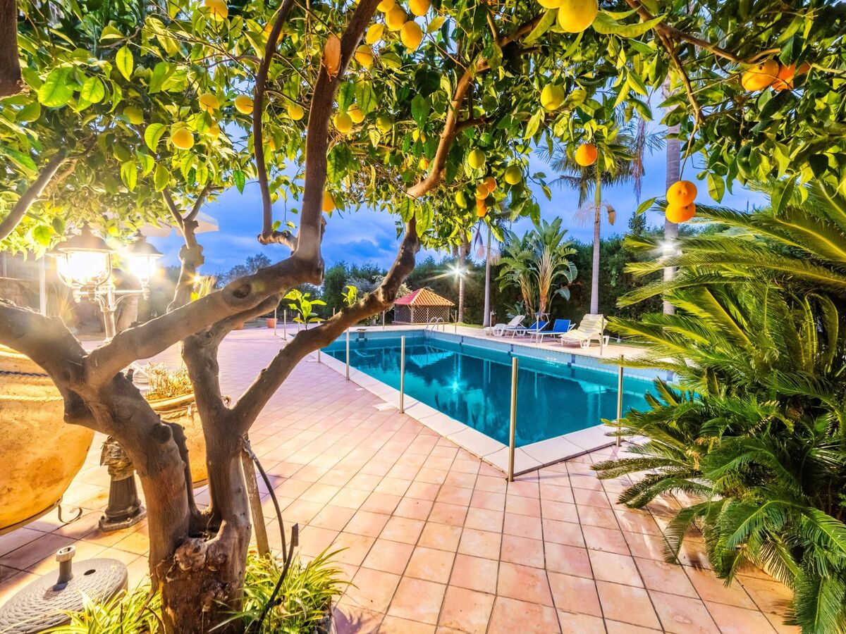 Villa Mamma Nella - 10 pers, piscine & vue Etna - Photo 33