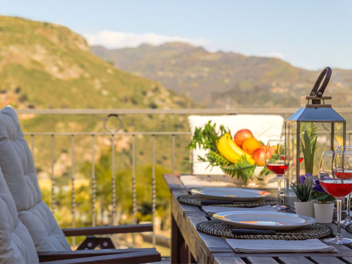 Appartement 8 pers. à Taormina : 2 terrasses & jardin privé - Photo 3