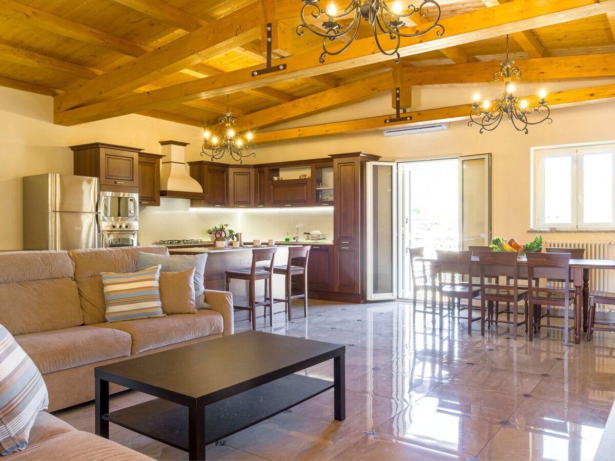 Appartement 8 pers. à Taormina : 2 terrasses & jardin privé - Photo 5