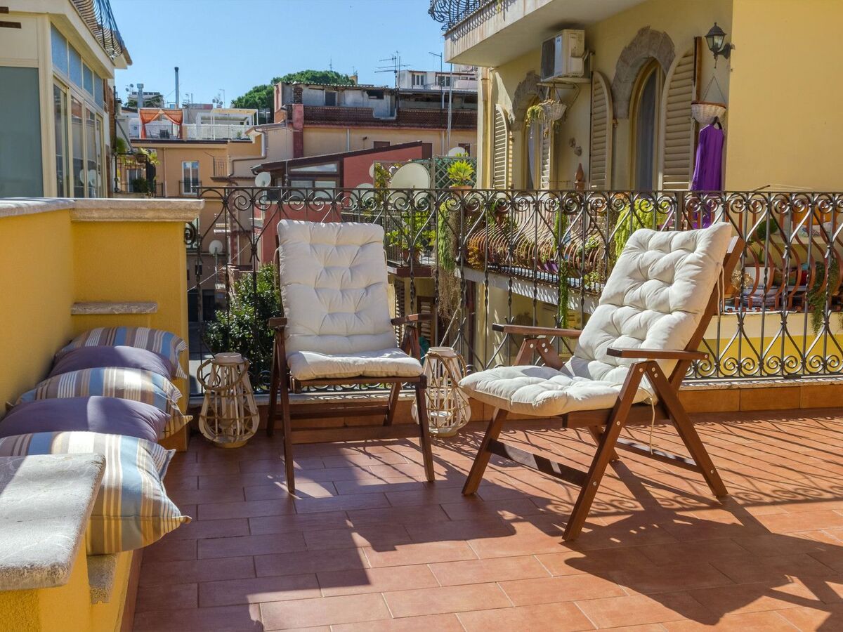 Appartement 8 pers. à Taormina : 2 terrasses & jardin privé - Photo 6