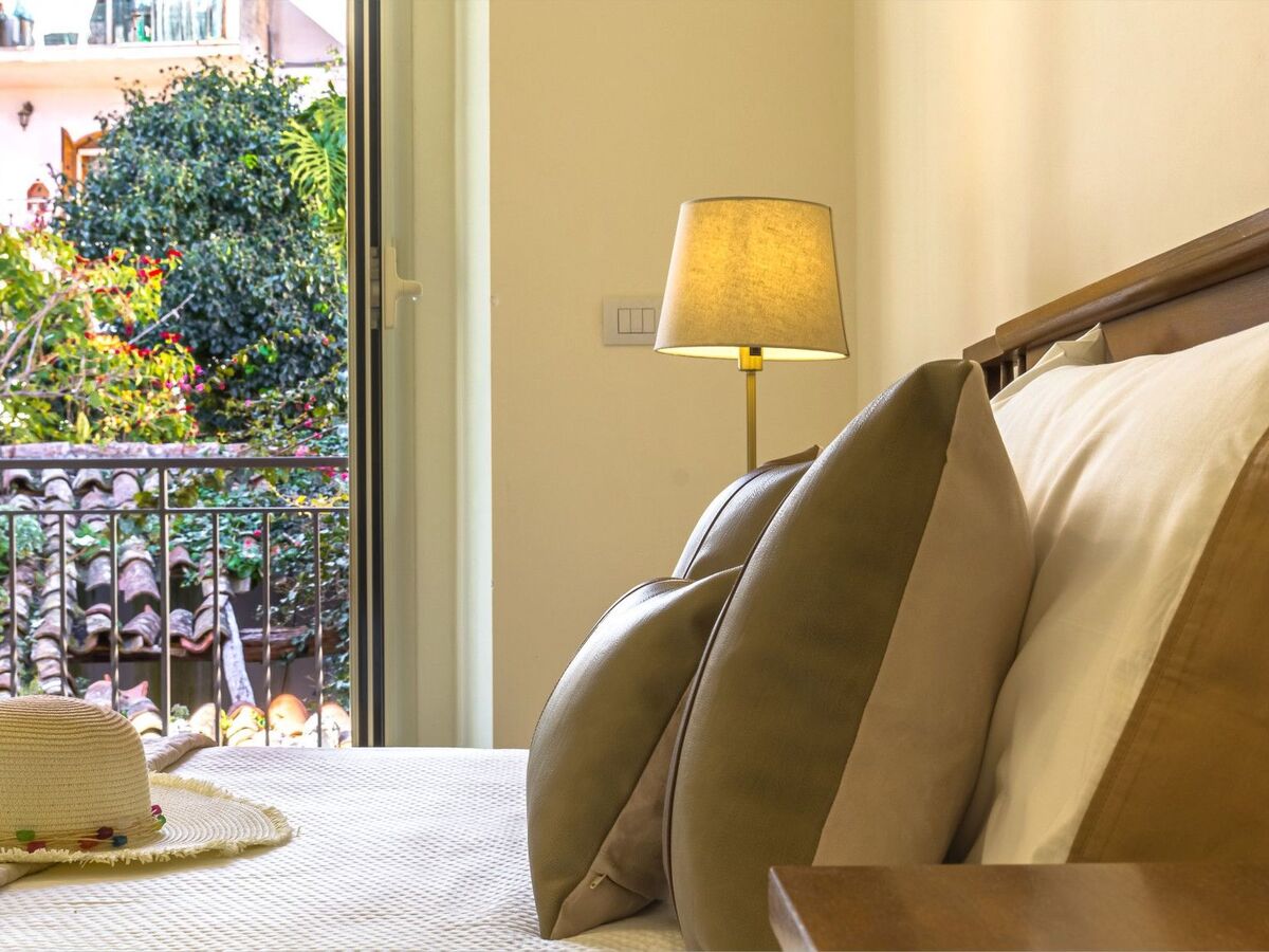 Appartement 8 pers. à Taormina : 2 terrasses & jardin privé - Photo 11