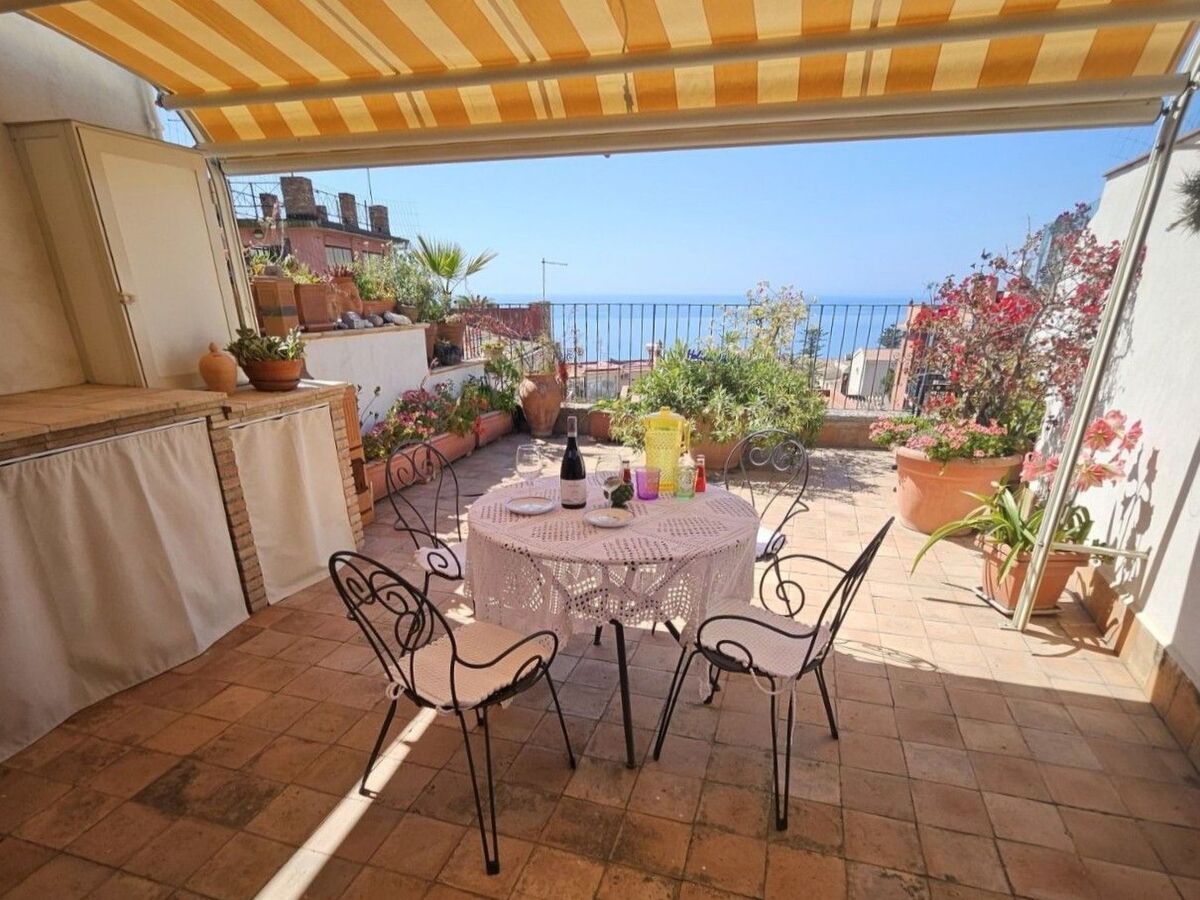Casa Memi, appartement Taormina avec terrasse et vue mer - Photo 1