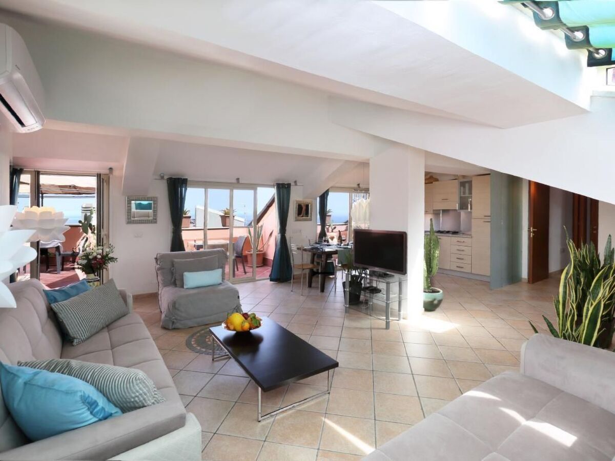 Penthouse Taormina - 4 chambres, terrasse, vue Etna - Photo 1